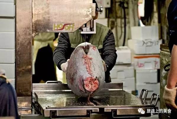 这里每天会拍出上千条的金枪鱼pg电子游戏网站日本料理心脏(图4)